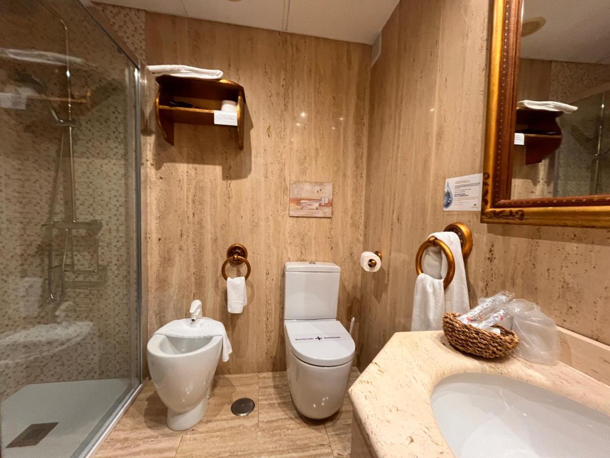 Microtel Placentinos 2*
